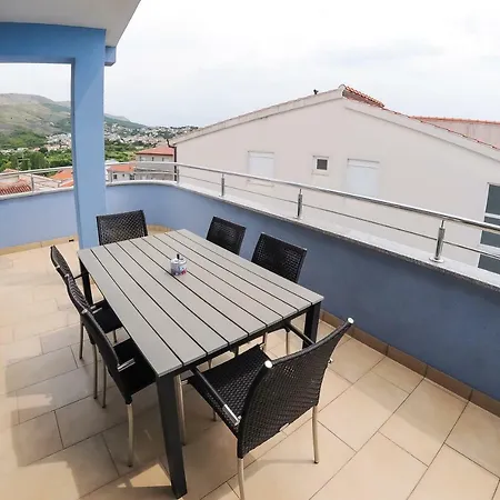 Anamarija Apartman